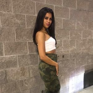 Meet your Posher, Nessa